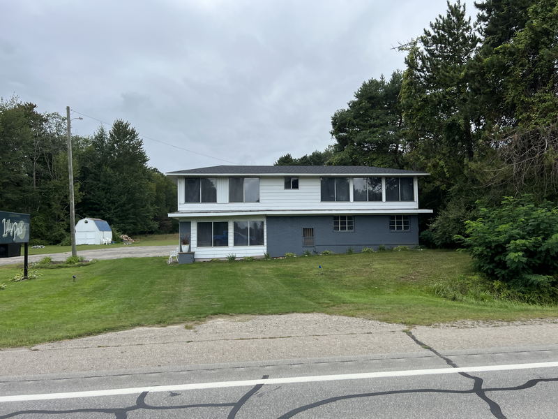 Lexingtons LillyPad (Azure Tides, Lexington Budget Motel) - Sept 10Th 2023 (newer photo)